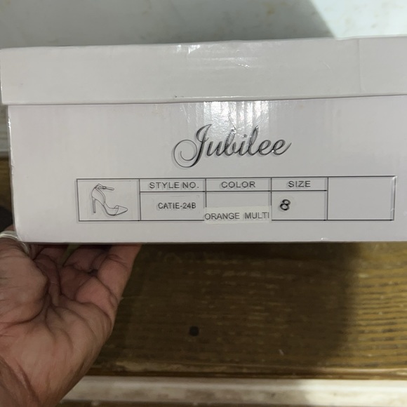 Heels - Picture 2 of 5